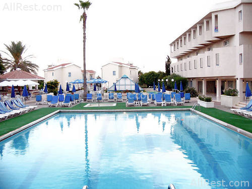 Kissos Hotel 2